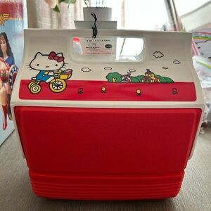 NWT Igloo x Hello Kitty Cooler